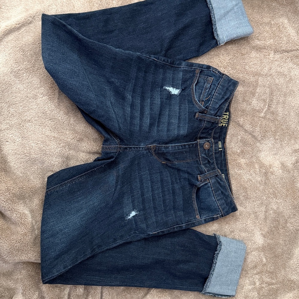 True Craft Dark Wash Skinny Jeans with Subtle Distress